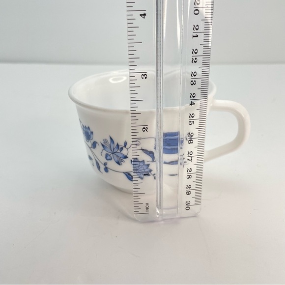 2 Vintage Arcopal France Coffee Mug Tea Cups Blue Onion Pattern Milk Glass - Picture 12 of 12